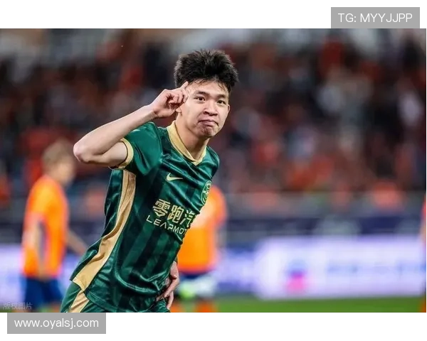 王钰栋:期待为中国捧回冠军奖杯 王钰栋:期待为中国捧回冠军奖杯